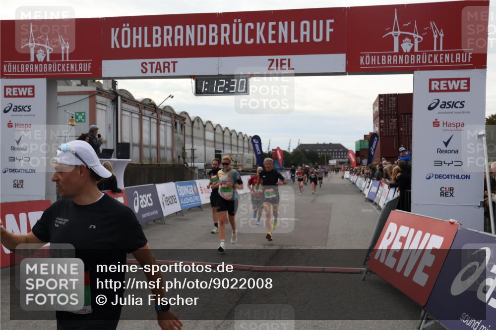 03.10.2025 - Köhlbrandbrückenlauf Julia Fischer http://msf.ph/oto/9022008 03.10.2025 16:12:31 Ziel 7203, 7654, 7688, 8501, 8901, 9060, 9061, 9359, 9454, 9677, 9706 meine-sportfotos.de