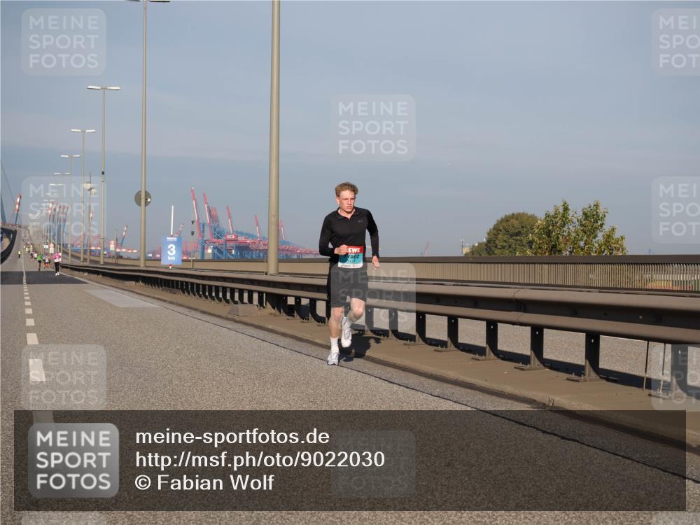 03.10.2025 - Köhlbrandbrückenlauf Fabian Wolf http://msf.ph/oto/9022030 03.10.2025 09:37:07 Position 3  meine-sportfotos.de