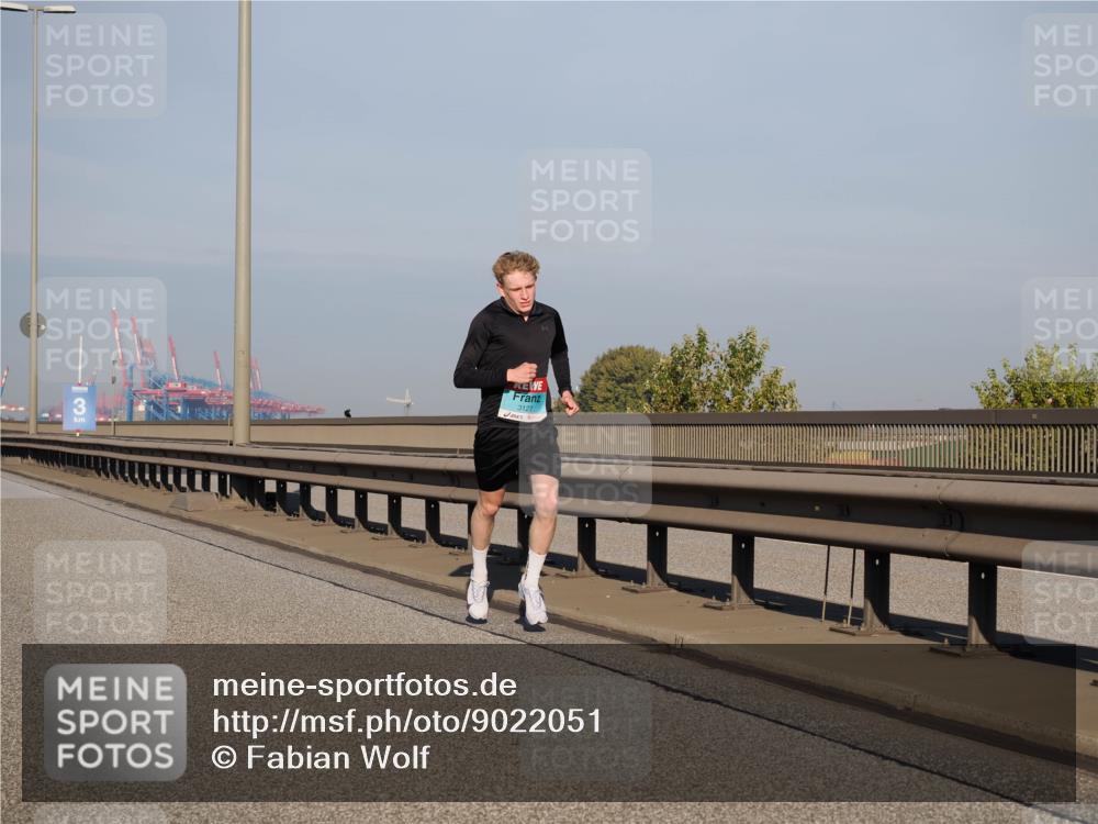 03.10.2025 - Köhlbrandbrückenlauf Fabian Wolf http://msf.ph/oto/9022051 03.10.2025 09:37:08 Position 3 3, 3127 meine-sportfotos.de