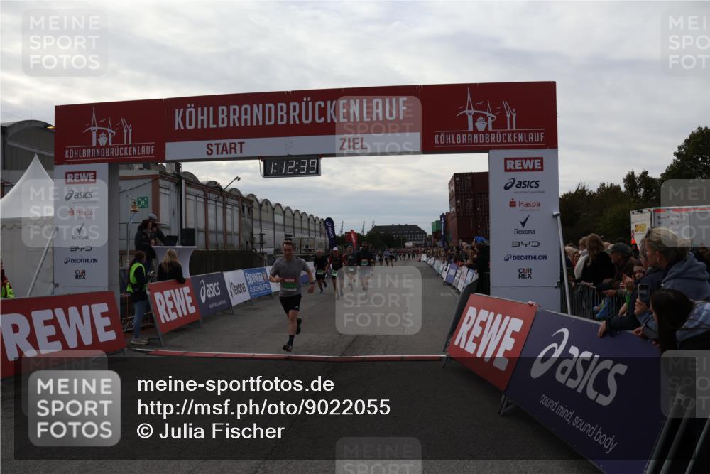 03.10.2025 - Köhlbrandbrückenlauf Julia Fischer http://msf.ph/oto/9022055 03.10.2025 16:12:40 Ziel 7203, 7502, 7654, 8901, 8957, 8960, 8979, 8982, 9296, 9300, 9307, 9420, 9454, 9677, 9706 meine-sportfotos.de