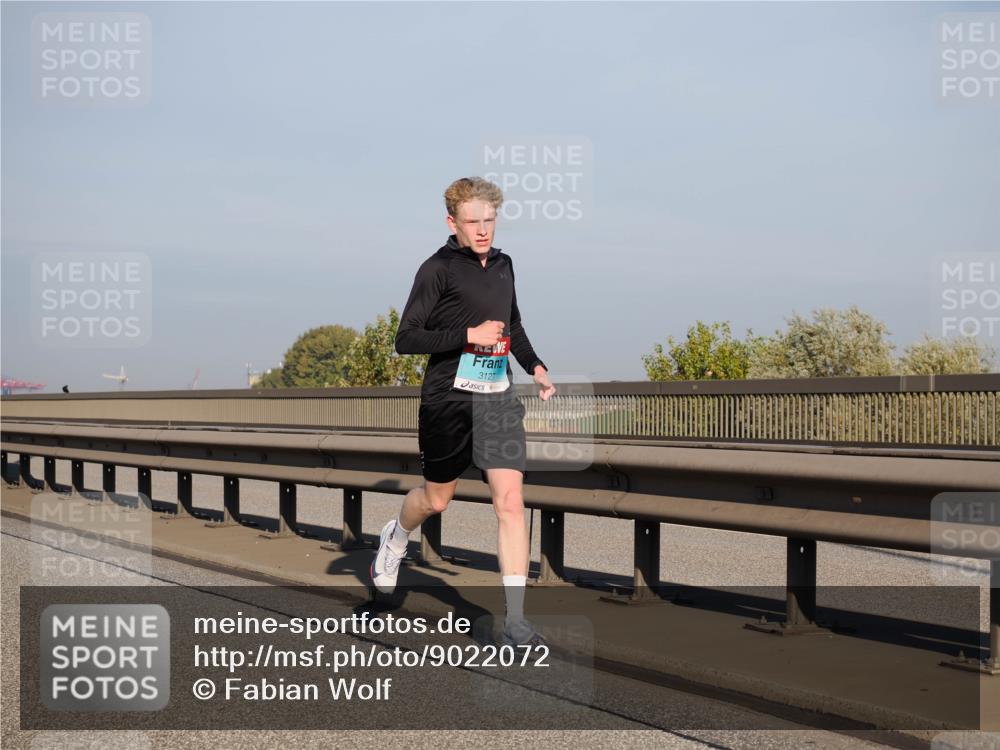 03.10.2025 - Köhlbrandbrückenlauf Fabian Wolf http://msf.ph/oto/9022072 03.10.2025 09:37:08 Position 3 3127 meine-sportfotos.de