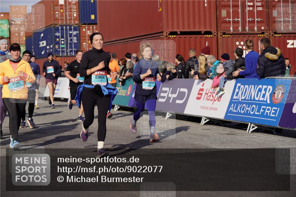 03.10.2025 - Köhlbrandbrückenlauf Michael Burmester http://msf.ph/oto/9022077 03.10.2025 10:23:53 Ziel 1147, 1571, 1853, 1855, 1994, 2078, 2103, 2140, 2351, 2371, 2971, 3675, 3677, 3803, 3810 meine-sportfotos.de