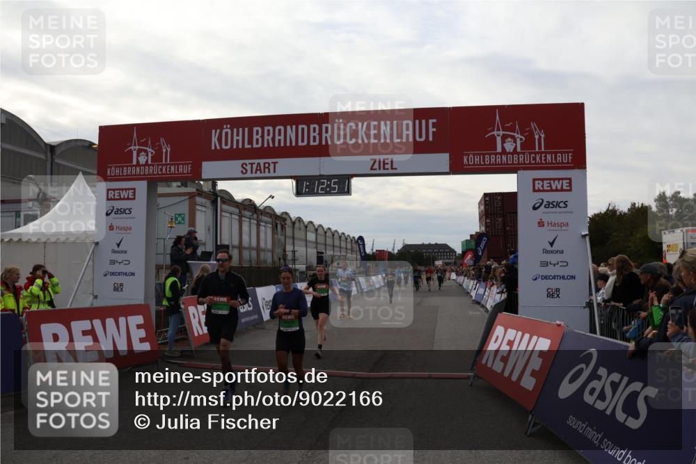 03.10.2025 - Köhlbrandbrückenlauf Julia Fischer http://msf.ph/oto/9022166 03.10.2025 16:12:52 Ziel 7354, 7358, 7443, 7457, 7482, 7653, 8957, 8960, 8979, 8982, 9296, 9300, 9307, 9420 meine-sportfotos.de