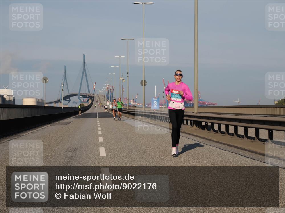03.10.2025 - Köhlbrandbrückenlauf Fabian Wolf http://msf.ph/oto/9022176 03.10.2025 09:37:31 Position 3 3, 3203 meine-sportfotos.de