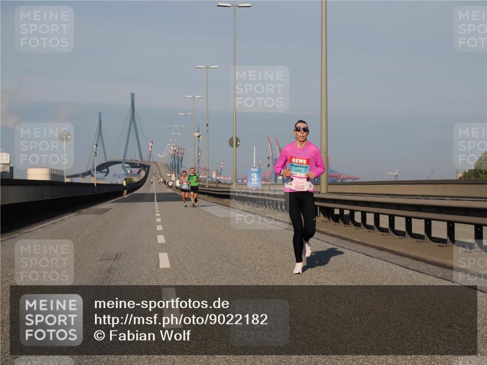 03.10.2025 - Köhlbrandbrückenlauf Fabian Wolf http://msf.ph/oto/9022182 03.10.2025 09:37:31 Position 3 3, 3203 meine-sportfotos.de
