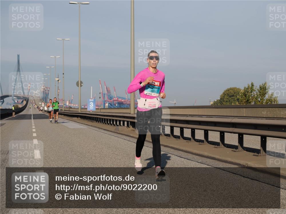 03.10.2025 - Köhlbrandbrückenlauf Fabian Wolf http://msf.ph/oto/9022200 03.10.2025 09:37:32 Position 3 3203 meine-sportfotos.de
