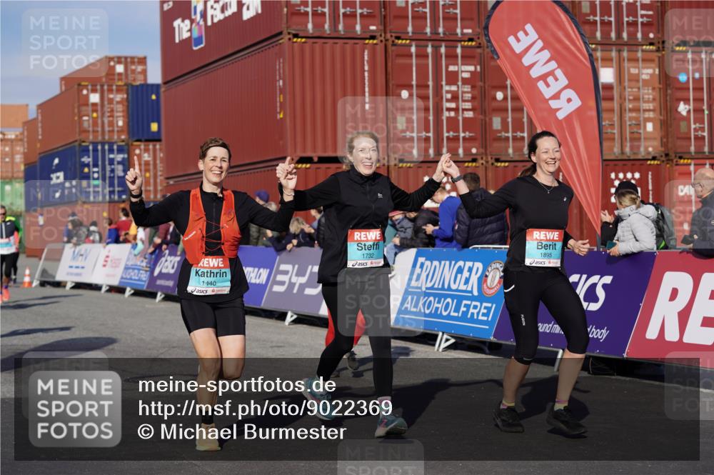 03.10.2025 - Köhlbrandbrückenlauf Michael Burmester http://msf.ph/oto/9022369 03.10.2025 10:24:16 Ziel 1440, 1683, 1717, 1732, 1762, 1895, 2187, 2340, 3074, 3620 meine-sportfotos.de