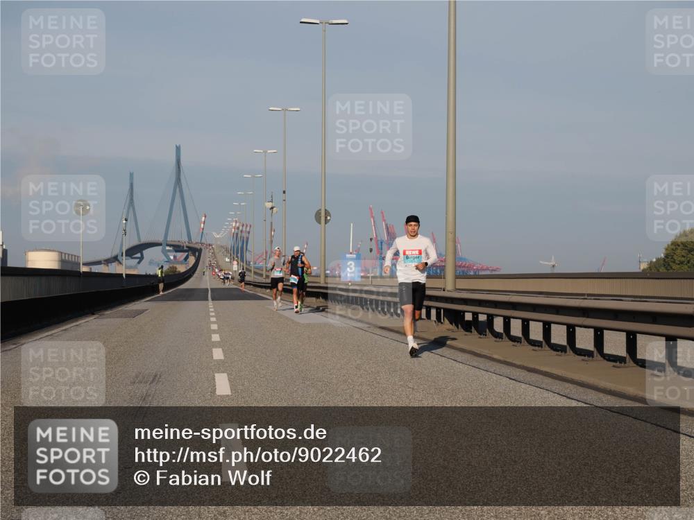 03.10.2025 - Köhlbrandbrückenlauf Fabian Wolf http://msf.ph/oto/9022462 03.10.2025 09:38:09 Position 3 2176 meine-sportfotos.de