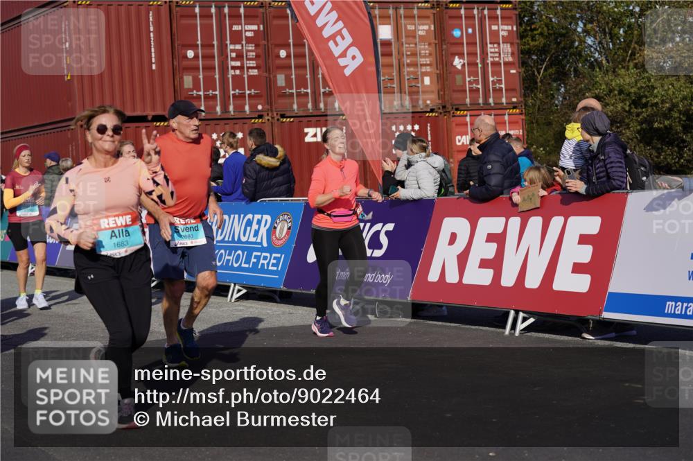 03.10.2025 - Köhlbrandbrückenlauf Michael Burmester http://msf.ph/oto/9022464 03.10.2025 10:24:25 Ziel 1345, 1382, 1433, 1683, 1697, 1717, 1762, 1987, 2045, 2169, 2173, 2234, 2373, 2374, 2556, 2680, 2847, 2848, 3038, 3042, 3199, 3240, 3523, 3620, 3759 meine-sportfotos.de