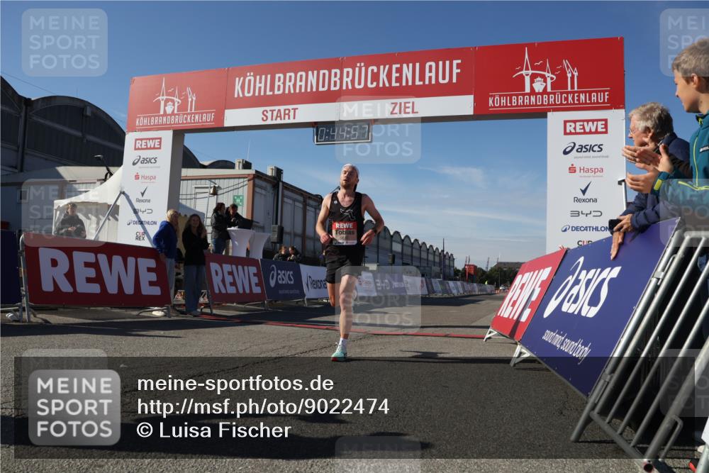 03.10.2025 - Köhlbrandbrückenlauf Luisa Fischer http://msf.ph/oto/9022474 03.10.2025 12:44:55 Ziel 6610 meine-sportfotos.de