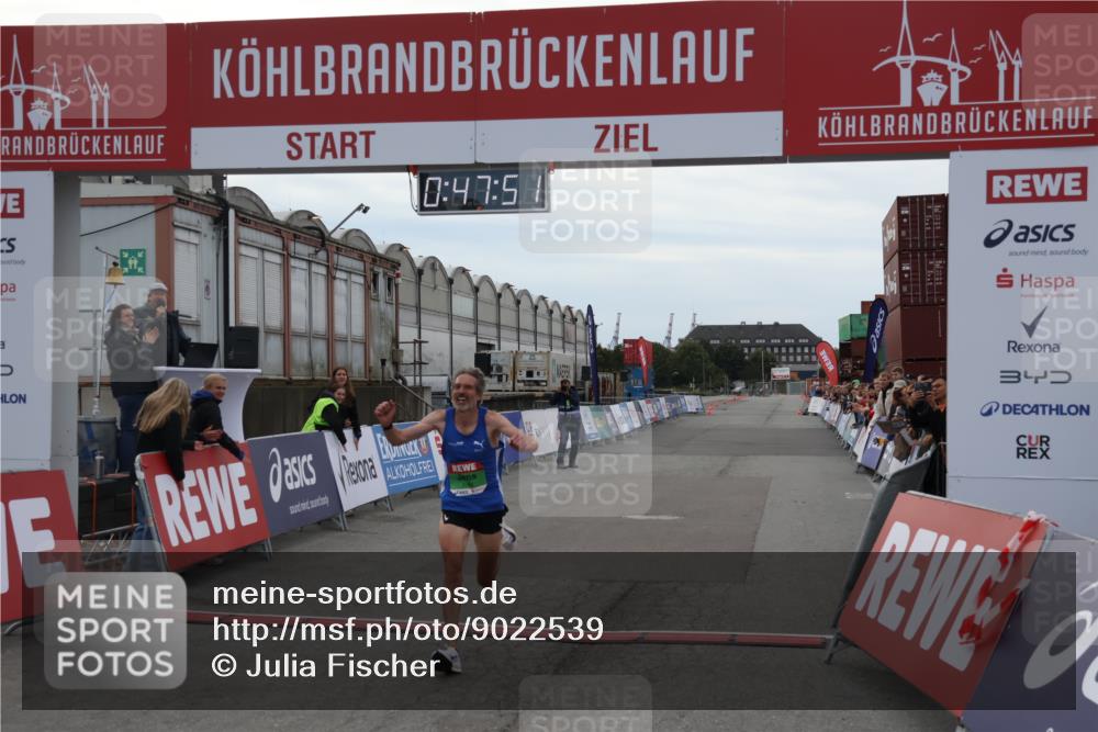 03.10.2025 - Köhlbrandbrückenlauf Julia Fischer http://msf.ph/oto/9022539 03.10.2025 15:47:52 Ziel 7022, 9588 meine-sportfotos.de