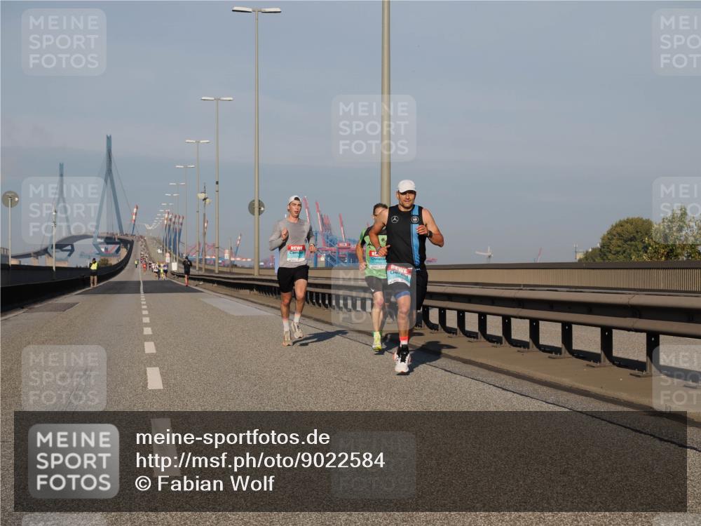 03.10.2025 - Köhlbrandbrückenlauf Fabian Wolf http://msf.ph/oto/9022584 03.10.2025 09:38:16 Position 3  meine-sportfotos.de