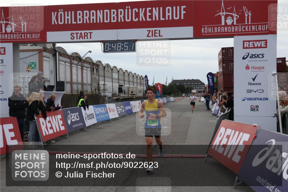 03.10.2025 - Köhlbrandbrückenlauf Julia Fischer http://msf.ph/oto/9022623 03.10.2025 15:48:52 Ziel 7009, 8871 meine-sportfotos.de