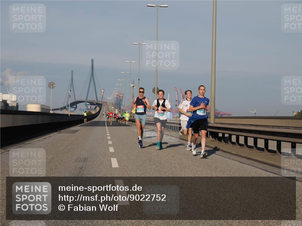 03.10.2025 - Köhlbrandbrückenlauf Fabian Wolf http://msf.ph/oto/9022752 03.10.2025 09:38:51 Position 3  meine-sportfotos.de