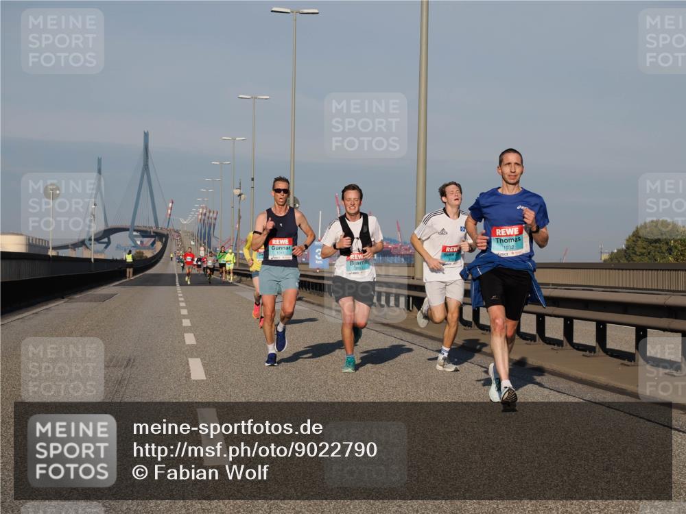 03.10.2025 - Köhlbrandbrückenlauf Fabian Wolf http://msf.ph/oto/9022790 03.10.2025 09:38:53 Position 3 3154, 1032 meine-sportfotos.de