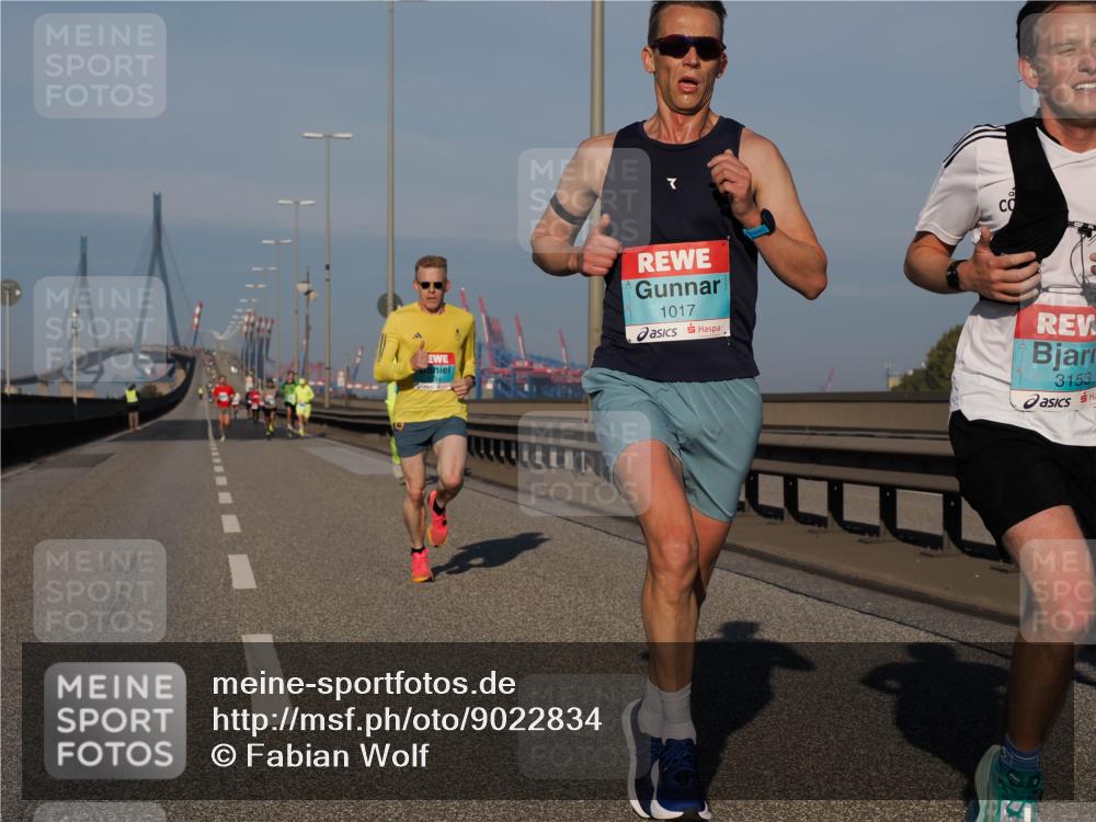03.10.2025 - Köhlbrandbrückenlauf Fabian Wolf http://msf.ph/oto/9022834 03.10.2025 09:38:56 Position 3 1017, 3153 meine-sportfotos.de