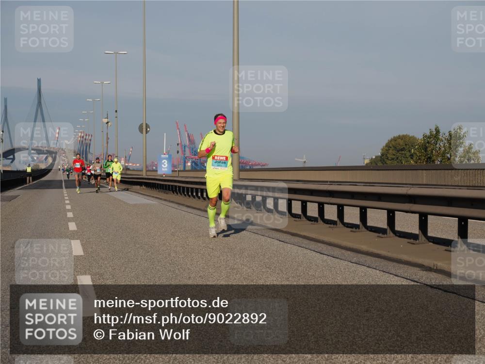 03.10.2025 - Köhlbrandbrückenlauf Fabian Wolf http://msf.ph/oto/9022892 03.10.2025 09:38:59 Position 3  meine-sportfotos.de