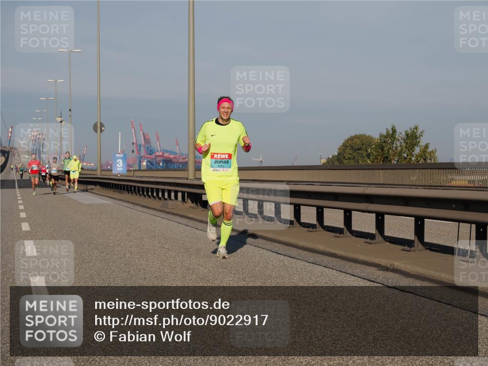 03.10.2025 - Köhlbrandbrückenlauf Fabian Wolf http://msf.ph/oto/9022917 03.10.2025 09:39:00 Position 3 3, 30821, 508900000000000100860 meine-sportfotos.de
