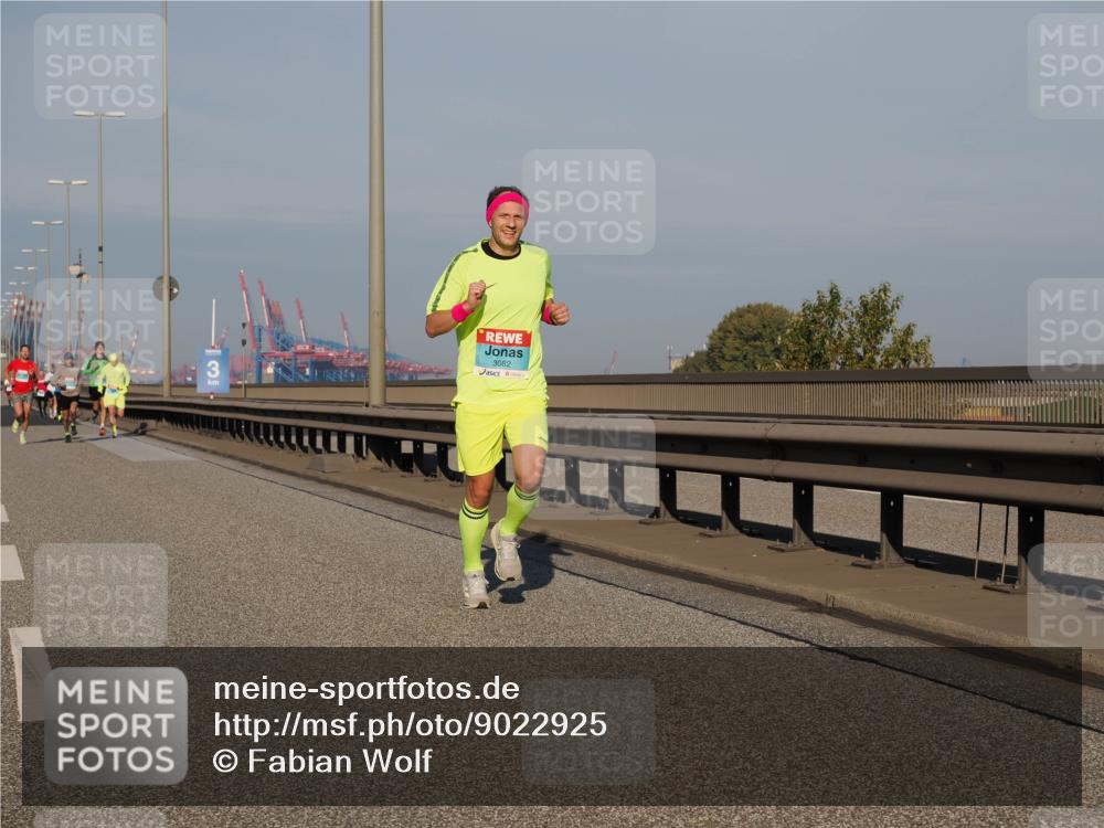 03.10.2025 - Köhlbrandbrückenlauf Fabian Wolf http://msf.ph/oto/9022925 03.10.2025 09:39:00 Position 3 3, 3082 meine-sportfotos.de