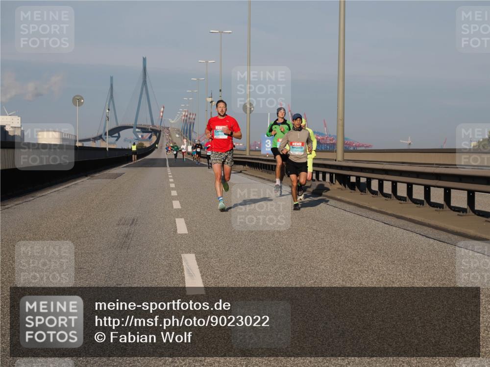 03.10.2025 - Köhlbrandbrückenlauf Fabian Wolf http://msf.ph/oto/9023022 03.10.2025 09:39:07 Position 3  meine-sportfotos.de
