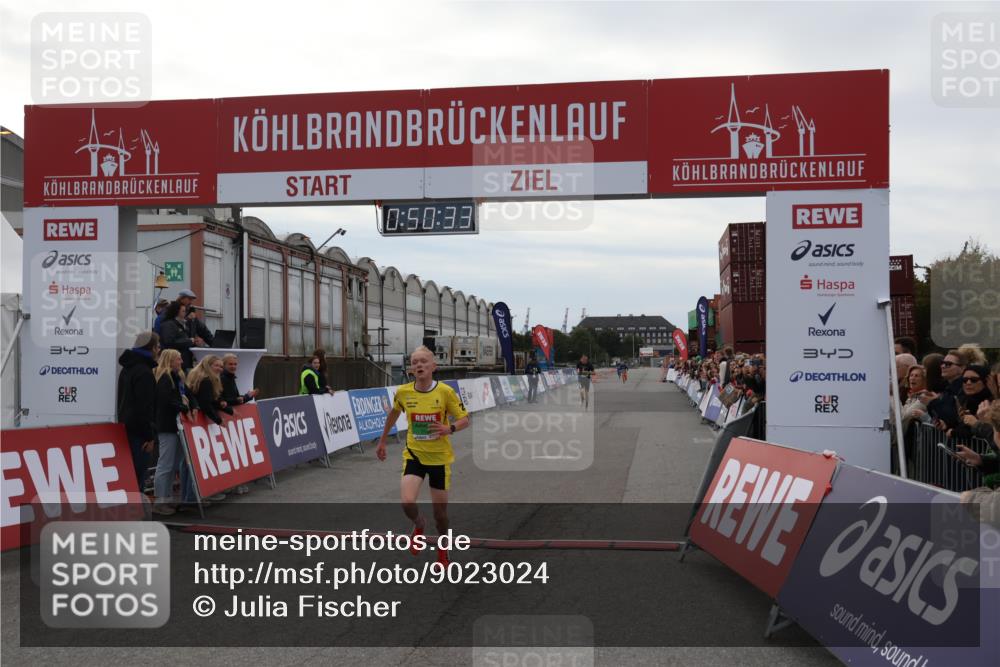 03.10.2025 - Köhlbrandbrückenlauf Julia Fischer http://msf.ph/oto/9023024 03.10.2025 15:50:33 Ziel 7036, 7045, 7140, 9713 meine-sportfotos.de