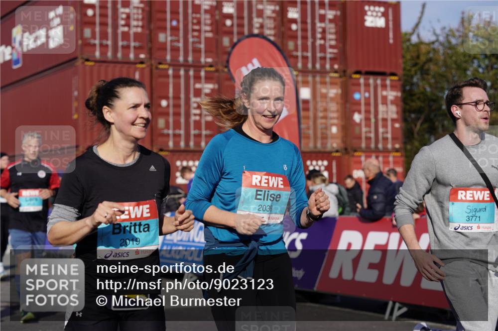 03.10.2025 - Köhlbrandbrückenlauf Michael Burmester http://msf.ph/oto/9023123 03.10.2025 10:25:20 Ziel 1414, 1839, 1967, 2019, 2036, 2151, 2393, 2417, 2509, 2828, 3003, 3004, 3026, 3102, 3159, 3389, 3405, 3713, 3771 meine-sportfotos.de