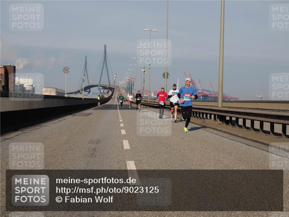 03.10.2025 - Köhlbrandbrückenlauf Fabian Wolf http://msf.ph/oto/9023125 03.10.2025 09:39:14 Position 3  meine-sportfotos.de