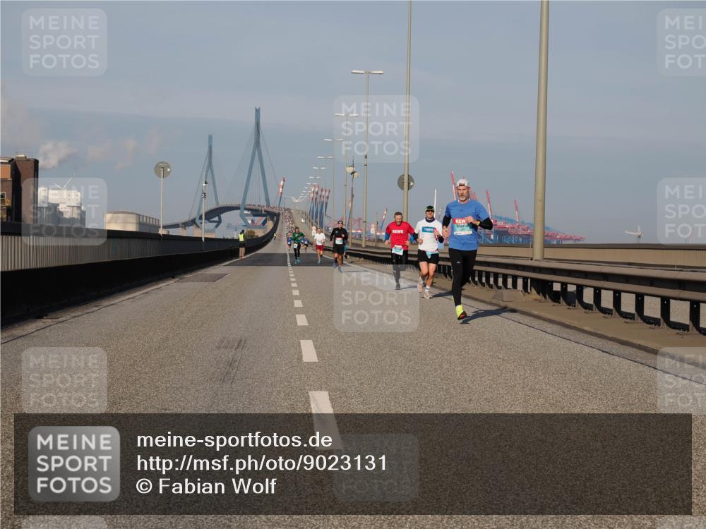 03.10.2025 - Köhlbrandbrückenlauf Fabian Wolf http://msf.ph/oto/9023131 03.10.2025 09:39:14 Position 3  meine-sportfotos.de