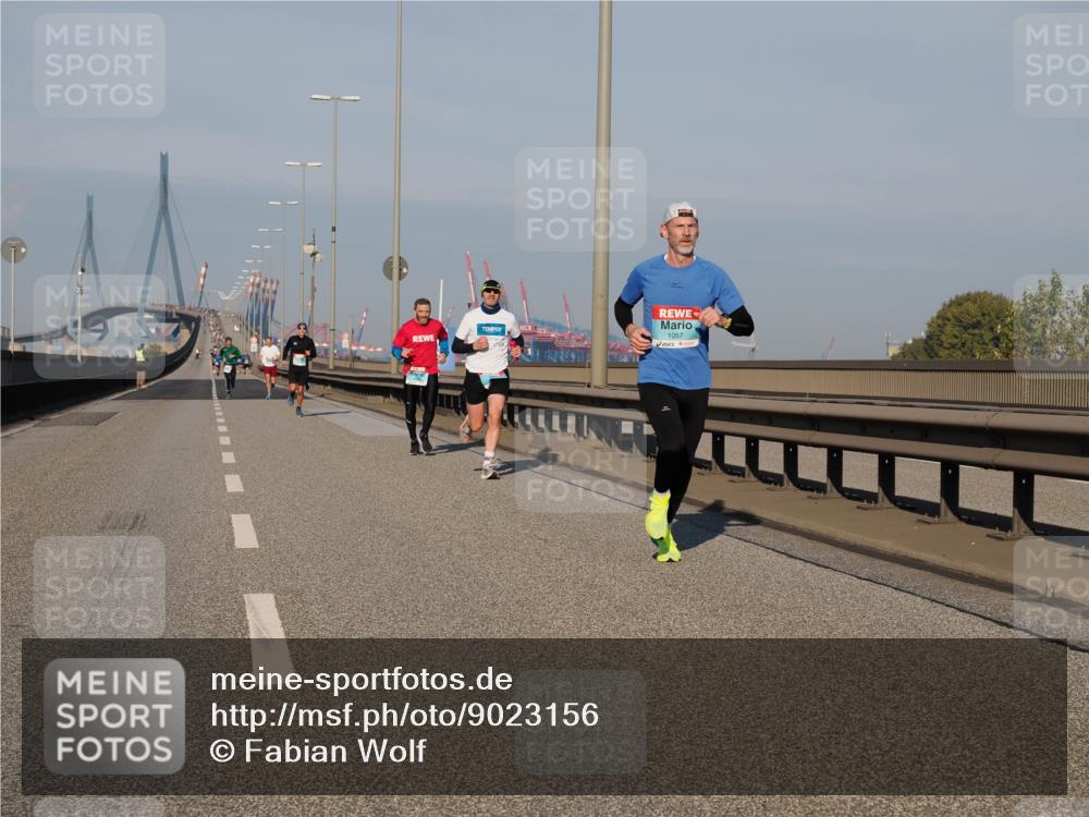 03.10.2025 - Köhlbrandbrückenlauf Fabian Wolf http://msf.ph/oto/9023156 03.10.2025 09:39:16 Position 3 1057 meine-sportfotos.de