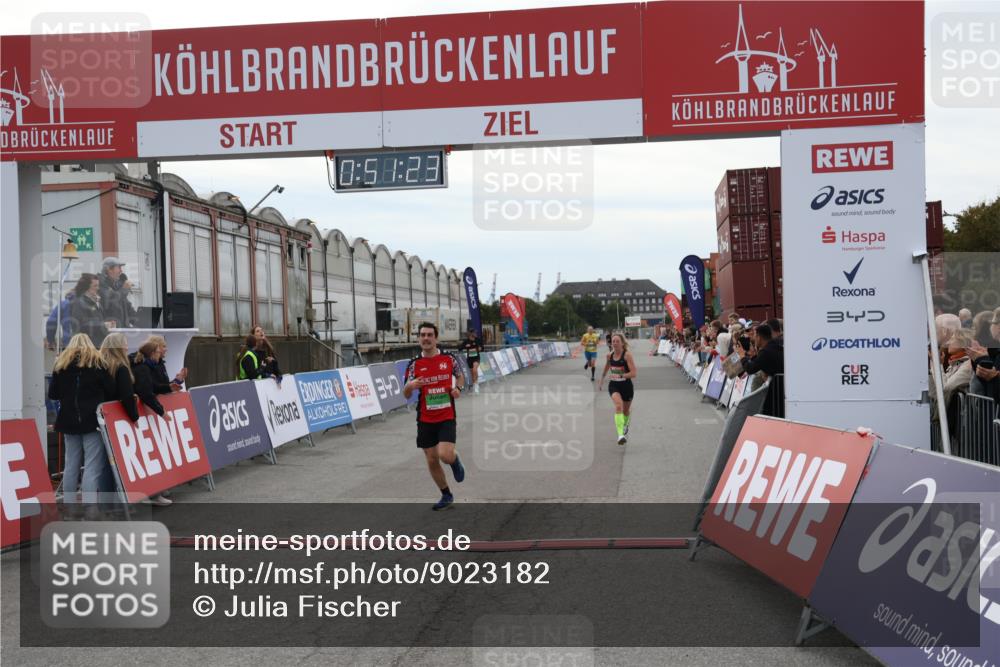 03.10.2025 - Köhlbrandbrückenlauf Julia Fischer http://msf.ph/oto/9023182 03.10.2025 15:51:23 Ziel 7050, 7250, 9564 meine-sportfotos.de