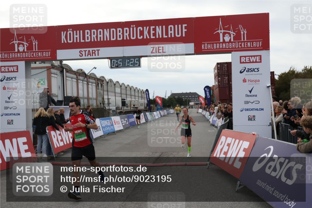 03.10.2025 - Köhlbrandbrückenlauf Julia Fischer http://msf.ph/oto/9023195 03.10.2025 15:51:25 Ziel 7050, 7250, 8861, 9564 meine-sportfotos.de