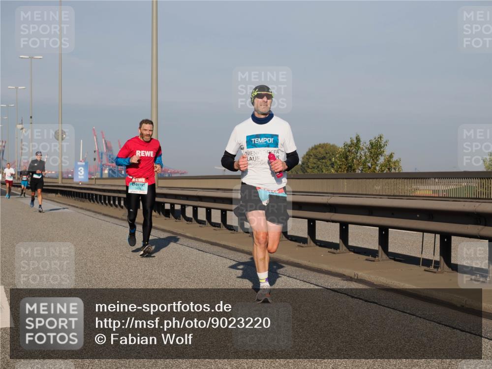 03.10.2025 - Köhlbrandbrückenlauf Fabian Wolf http://msf.ph/oto/9023220 03.10.2025 09:39:19 Position 3 3401 meine-sportfotos.de