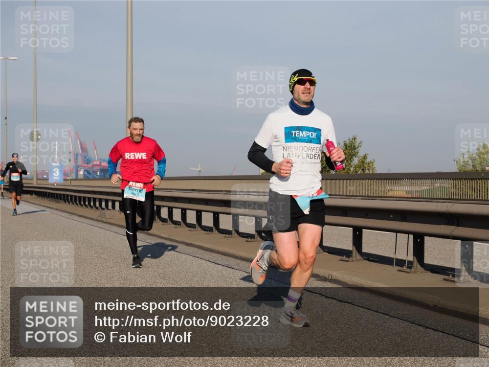 03.10.2025 - Köhlbrandbrückenlauf Fabian Wolf http://msf.ph/oto/9023228 03.10.2025 09:39:20 Position 3 3401 meine-sportfotos.de