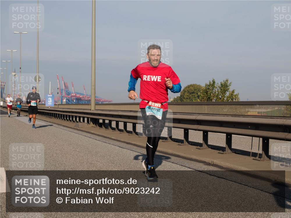 03.10.2025 - Köhlbrandbrückenlauf Fabian Wolf http://msf.ph/oto/9023242 03.10.2025 09:39:21 Position 3 3 meine-sportfotos.de