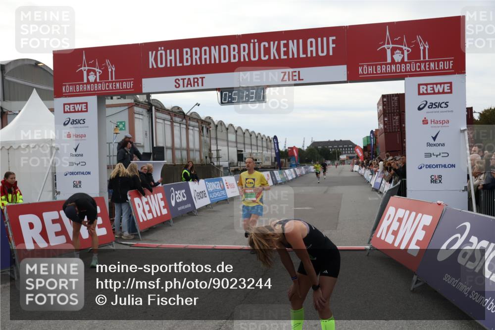 03.10.2025 - Köhlbrandbrückenlauf Julia Fischer http://msf.ph/oto/9023244 03.10.2025 15:51:31 Ziel 7050, 7210, 7250, 8861, 9564 meine-sportfotos.de