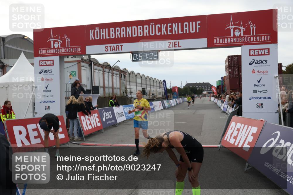 03.10.2025 - Köhlbrandbrückenlauf Julia Fischer http://msf.ph/oto/9023247 03.10.2025 15:51:32 Ziel 7050, 7210, 7250, 8861, 9564 meine-sportfotos.de