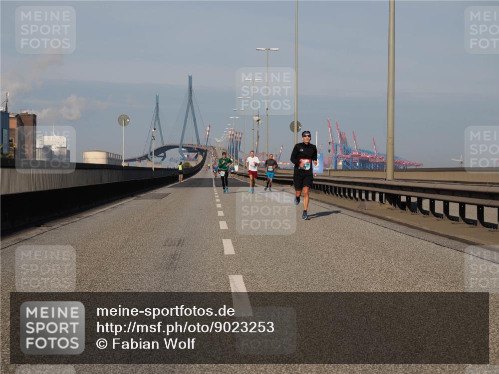 03.10.2025 - Köhlbrandbrückenlauf Fabian Wolf http://msf.ph/oto/9023253 03.10.2025 09:39:22 Position 3  meine-sportfotos.de