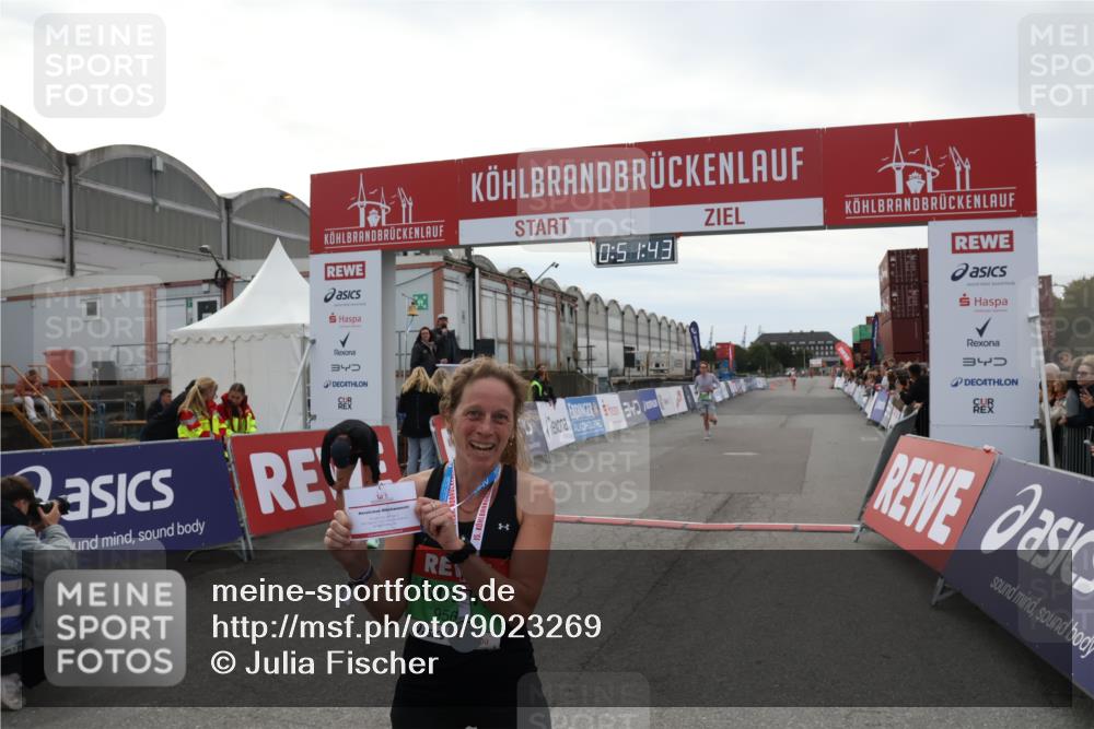 03.10.2025 - Köhlbrandbrückenlauf Julia Fischer http://msf.ph/oto/9023269 03.10.2025 15:51:43 Ziel 7118, 7210, 9663 meine-sportfotos.de