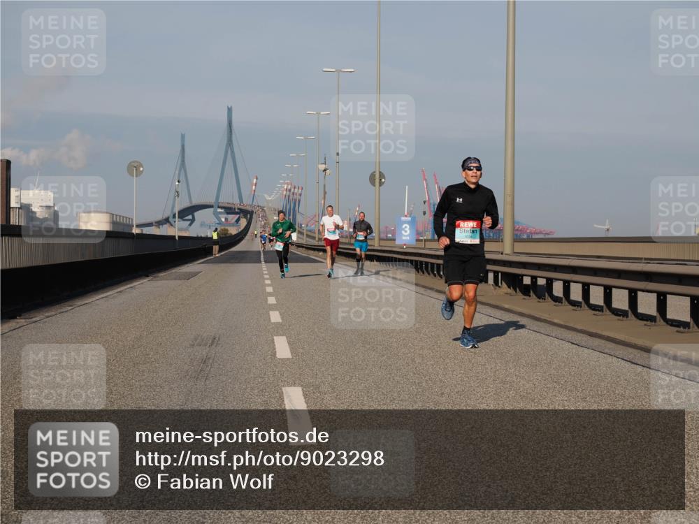03.10.2025 - Köhlbrandbrückenlauf Fabian Wolf http://msf.ph/oto/9023298 03.10.2025 09:39:24 Position 3 1034 meine-sportfotos.de