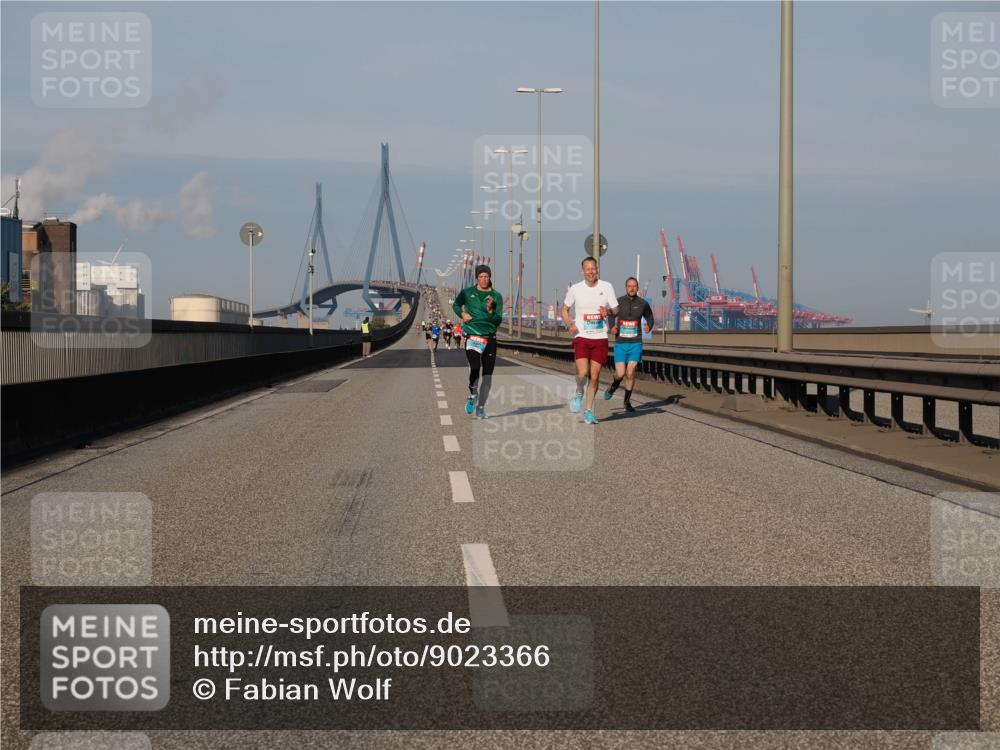 03.10.2025 - Köhlbrandbrückenlauf Fabian Wolf http://msf.ph/oto/9023366 03.10.2025 09:39:28 Position 3  meine-sportfotos.de