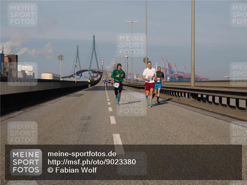 03.10.2025 - Köhlbrandbrückenlauf Fabian Wolf http://msf.ph/oto/9023380 03.10.2025 09:39:29 Position 3  meine-sportfotos.de