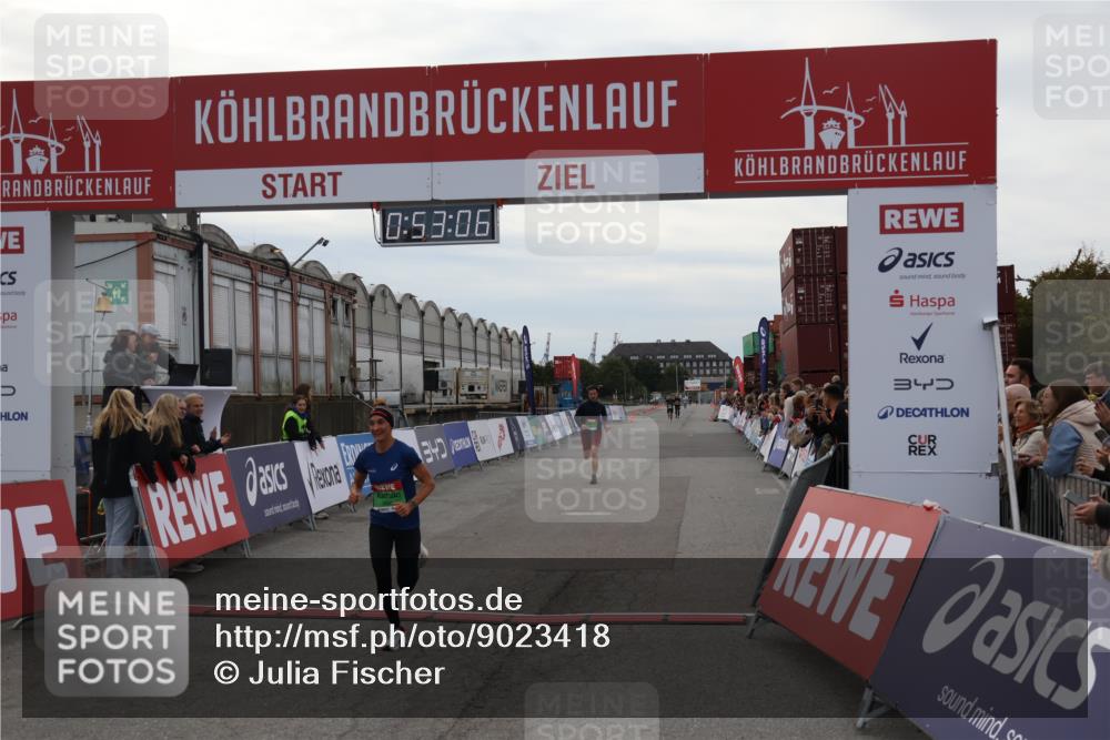 03.10.2025 - Köhlbrandbrückenlauf Julia Fischer http://msf.ph/oto/9023418 03.10.2025 15:53:07 Ziel 9461, 9591 meine-sportfotos.de