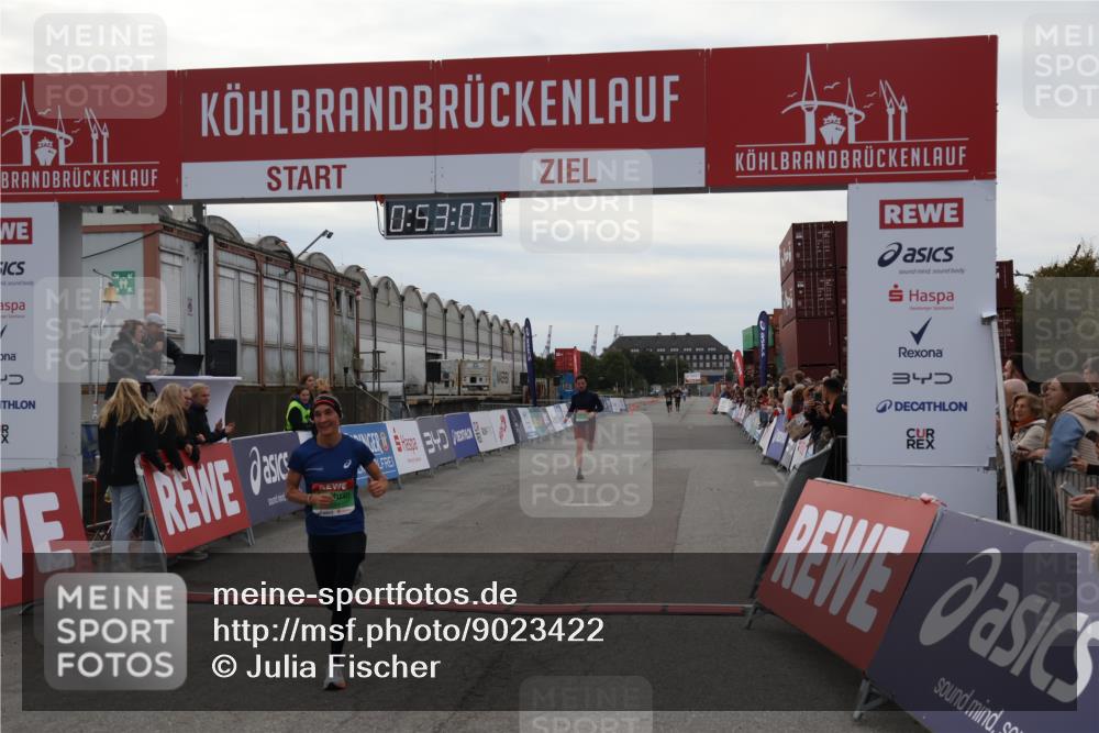 03.10.2025 - Köhlbrandbrückenlauf Julia Fischer http://msf.ph/oto/9023422 03.10.2025 15:53:07 Ziel 9461, 9591 meine-sportfotos.de