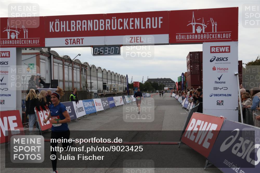 03.10.2025 - Köhlbrandbrückenlauf Julia Fischer http://msf.ph/oto/9023425 03.10.2025 15:53:07 Ziel 9461, 9591 meine-sportfotos.de