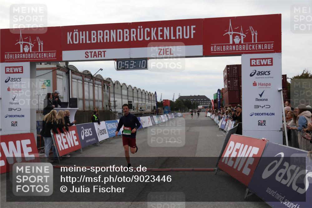 03.10.2025 - Köhlbrandbrückenlauf Julia Fischer http://msf.ph/oto/9023446 03.10.2025 15:53:10 Ziel 9461, 9591 meine-sportfotos.de
