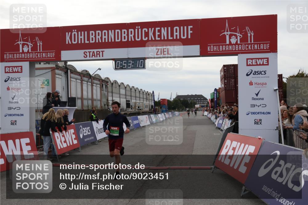 03.10.2025 - Köhlbrandbrückenlauf Julia Fischer http://msf.ph/oto/9023451 03.10.2025 15:53:10 Ziel 9461, 9591 meine-sportfotos.de