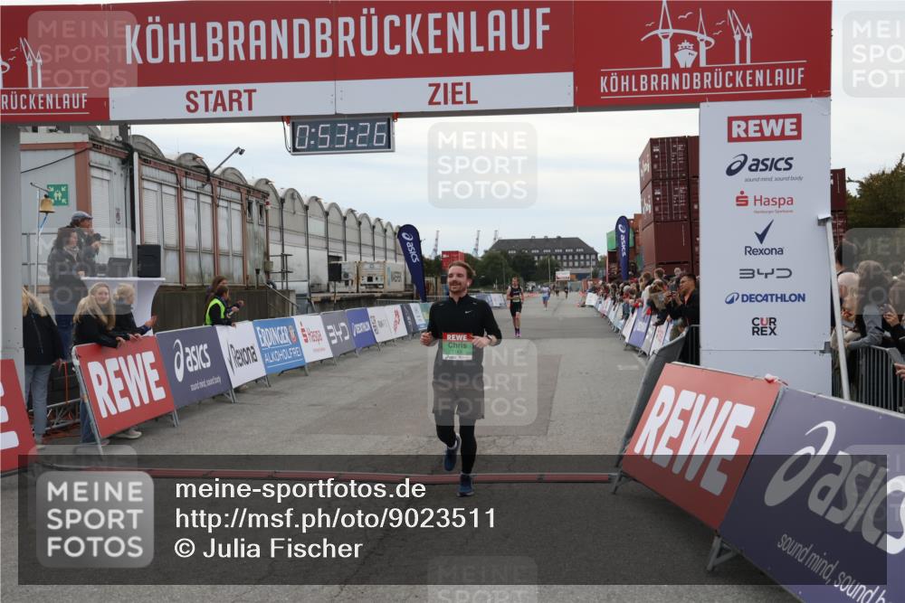 03.10.2025 - Köhlbrandbrückenlauf Julia Fischer http://msf.ph/oto/9023511 03.10.2025 15:53:26 Ziel 7143, 9058, 9707 meine-sportfotos.de