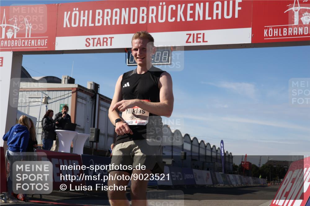 03.10.2025 - Köhlbrandbrückenlauf Luisa Fischer http://msf.ph/oto/9023521 03.10.2025 12:46:07 Ziel 4004 meine-sportfotos.de