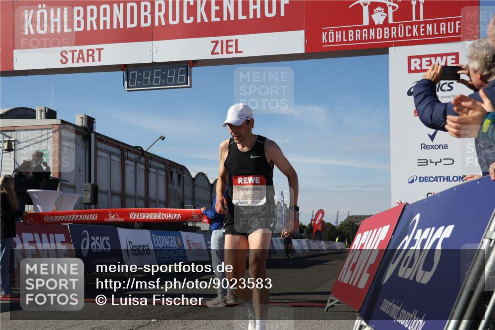 03.10.2025 - Köhlbrandbrückenlauf Luisa Fischer http://msf.ph/oto/9023583 03.10.2025 12:46:44 Ziel 4027, 4033, 6740 meine-sportfotos.de