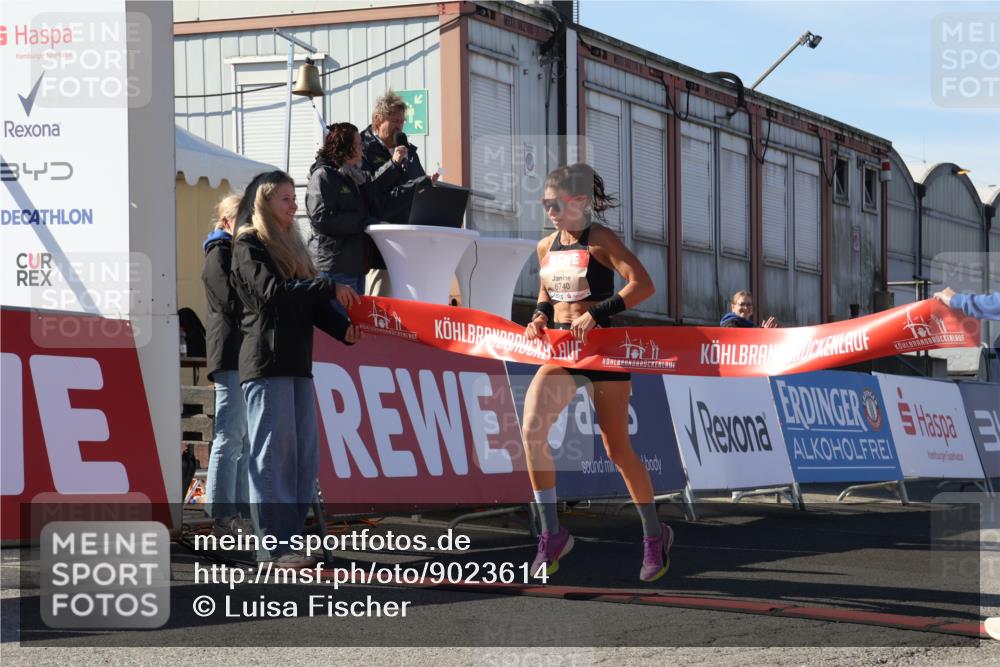 03.10.2025 - Köhlbrandbrückenlauf Luisa Fischer http://msf.ph/oto/9023614 03.10.2025 12:46:48 Ziel 4027, 6483, 6516, 6740 meine-sportfotos.de